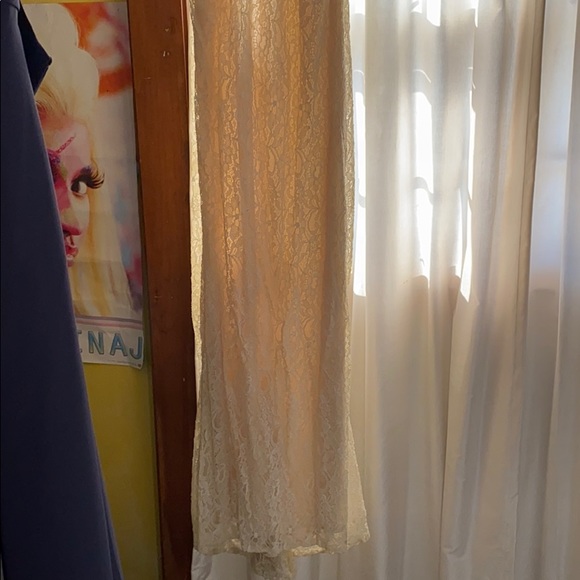 Alyce Ivory Dress - Picture 2 of 6